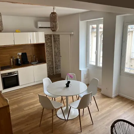 Appartement Cœur De Toits Un Rooftop Au Centre De Nîmes